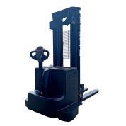 Уценка. Штабелер электрический самоходный СЕУЛ 1500кг*4500м