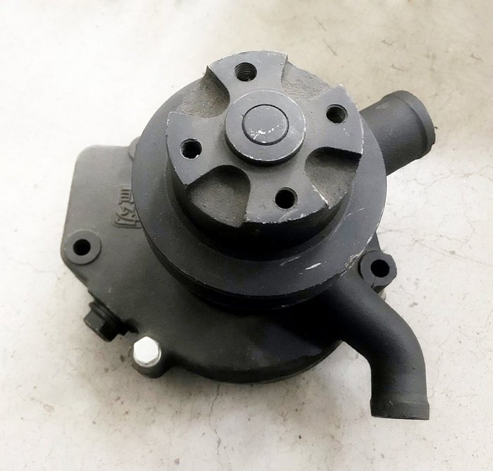 Помпа охлаждения для ДГУ Qazar Energy внешний вид фото