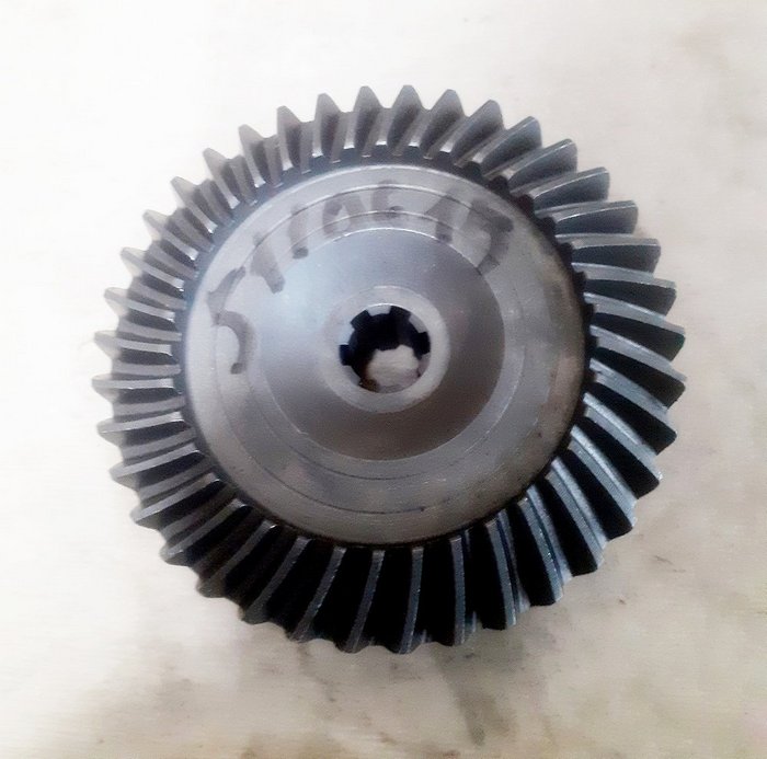 Шестерня редуктора верхняя на мотоблок Qazar MS100 внешний вид Шестерня редуктора верхняя на мотоблок Qazar MS100 внешний вид фото